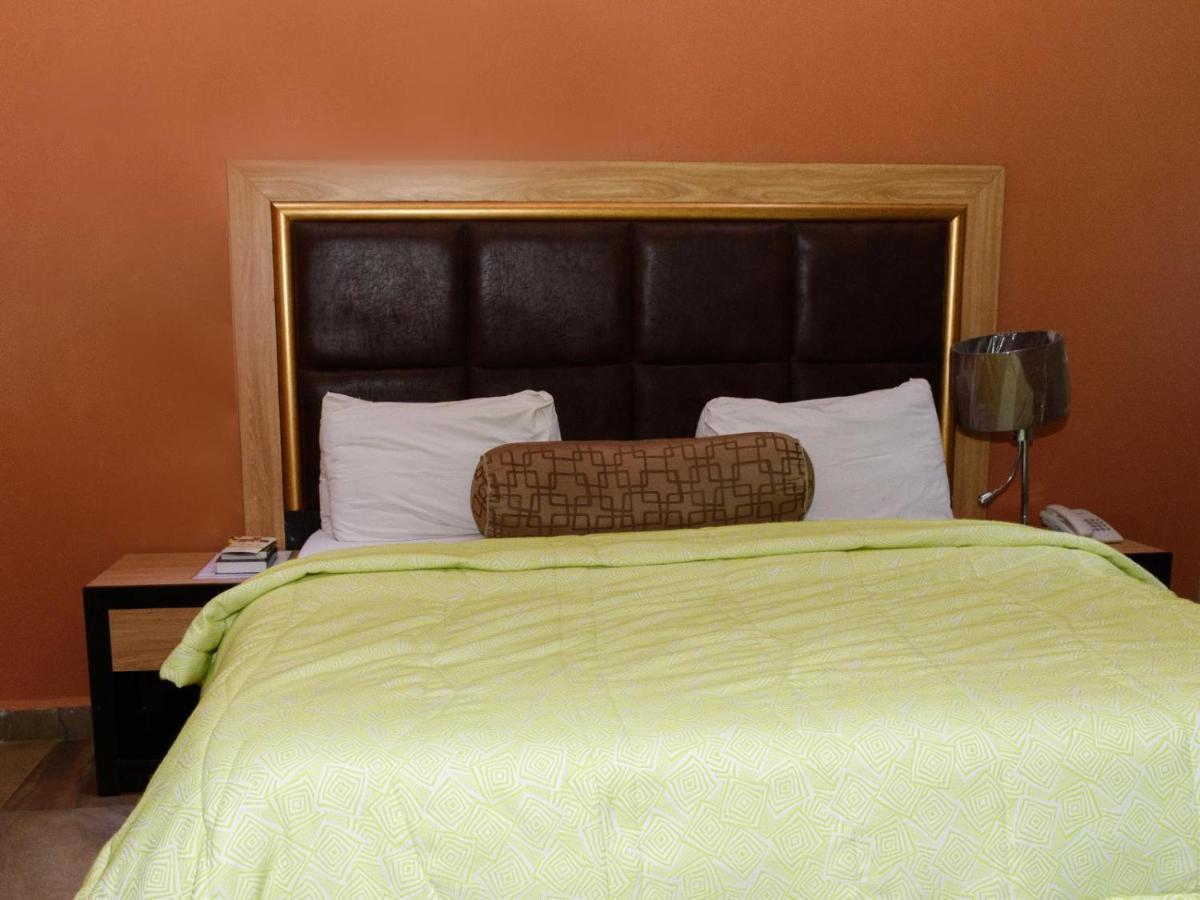 Hard Break Hotel Enugu Dış mekan fotoğraf