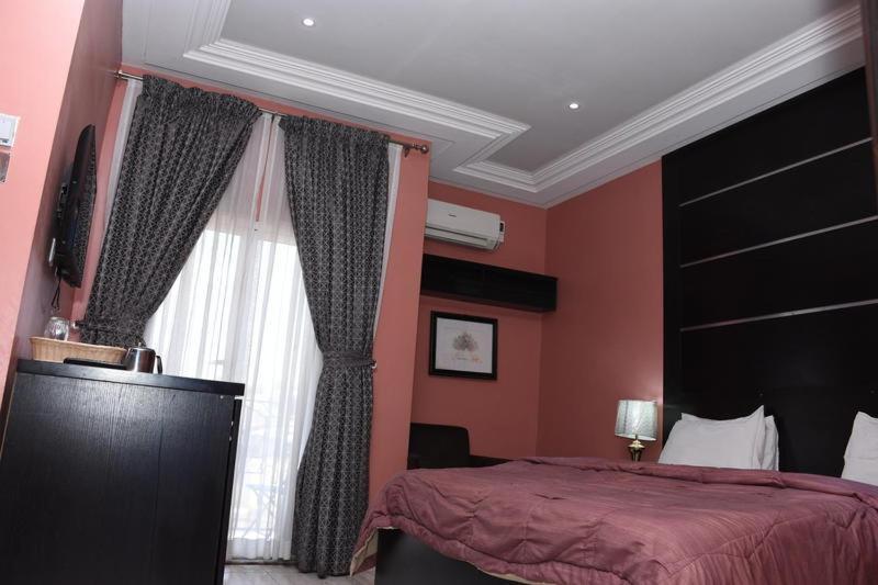 Hard Break Hotel Enugu Dış mekan fotoğraf