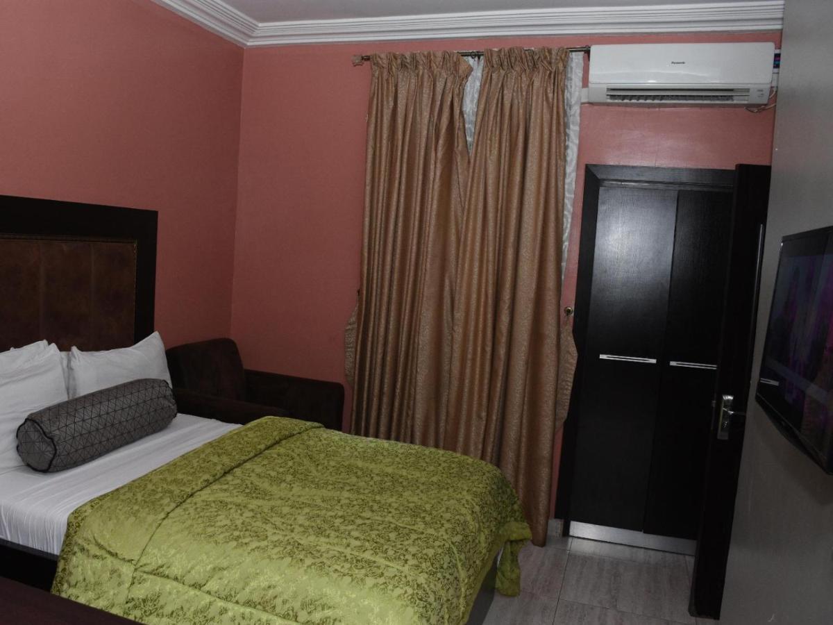 Hard Break Hotel Enugu Dış mekan fotoğraf